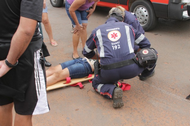 Motociclista atropela garota que tentava atravessar avenida em Três Lagoas