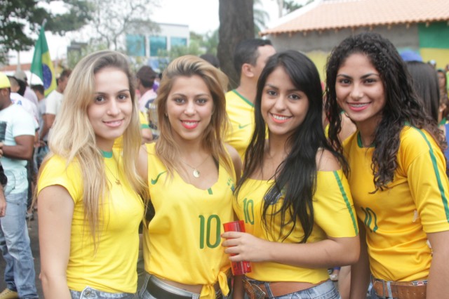 Na sorte, Brasil passa para as quartas de finais