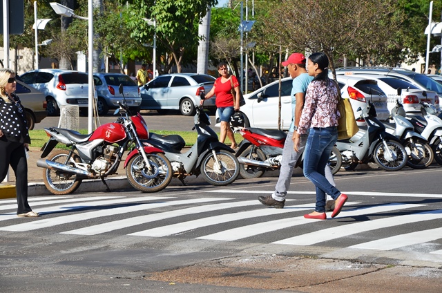 Malha viária urbana recebe nova sinalização horizontal de trânsito