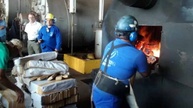 Mais de 4,5 toneladas de drogas estão sendo incineradas neste momento em Bataguassu