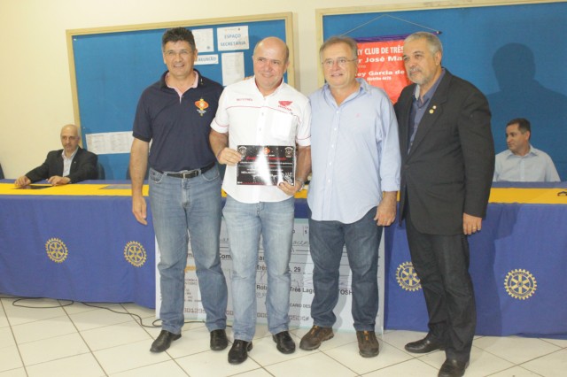 Homenagem do Rotary Três Lagoas aos parceiros na realização do Moto Show 2014