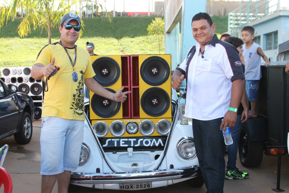 Mais de 2 mil pessoas curtem campeonato de Som Automotivo no Arena Mix
