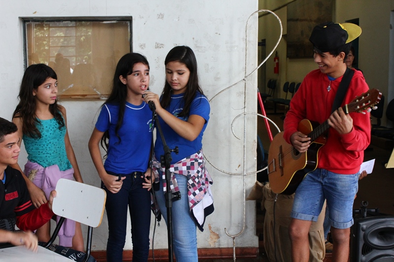 Cultura recebe exposição de fotos dos alunos da Escola João Thomes