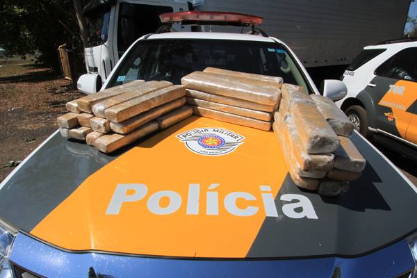Polícia apreende 47 kg de maconha na divisa de Três Lagoas com SP