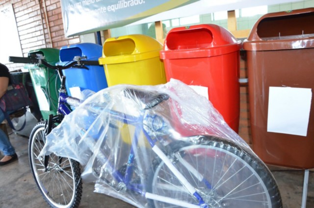 Escolas arrecadam mais de 3.400 kg de materiais recicláveis