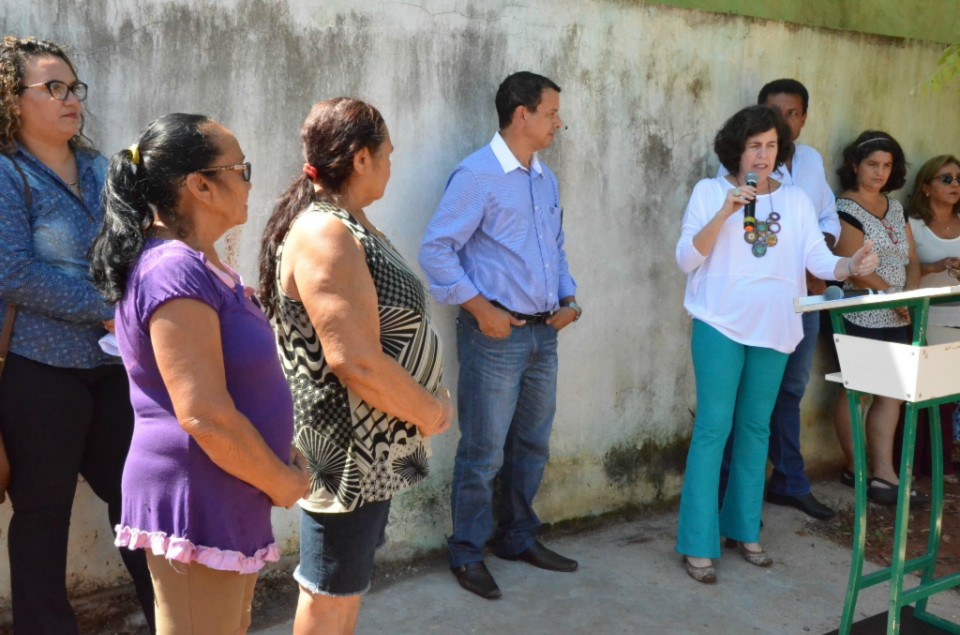 Marcia Moura inaugura pavimentação asfáltica no Paranapungá