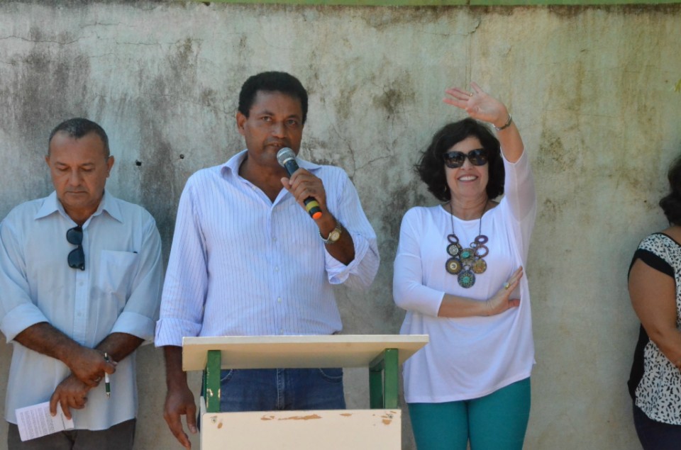 Marcia Moura inaugura pavimentação asfáltica no Paranapungá