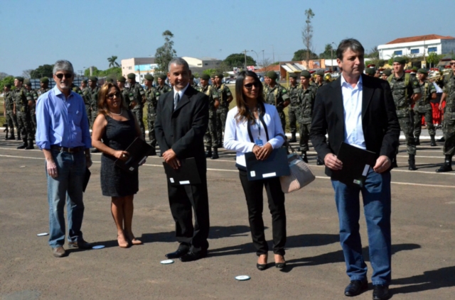 Prefeita Marcia Moura participa das comemorações do Dia do Soldado