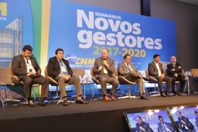 Prefeitos eleitos de MS participam do Seminário Novos Gestores em Brasília