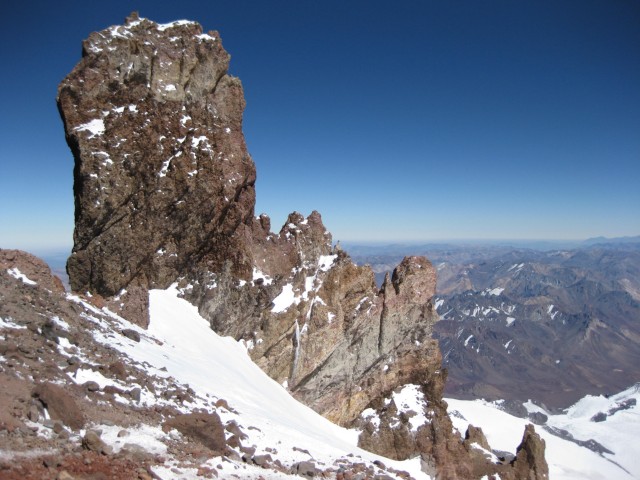 Aventureiro relata escalada na montanha mais alto das Américas