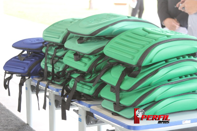 Fiems distribui 900 mochilas no Novo Sesi de Três Lagoas