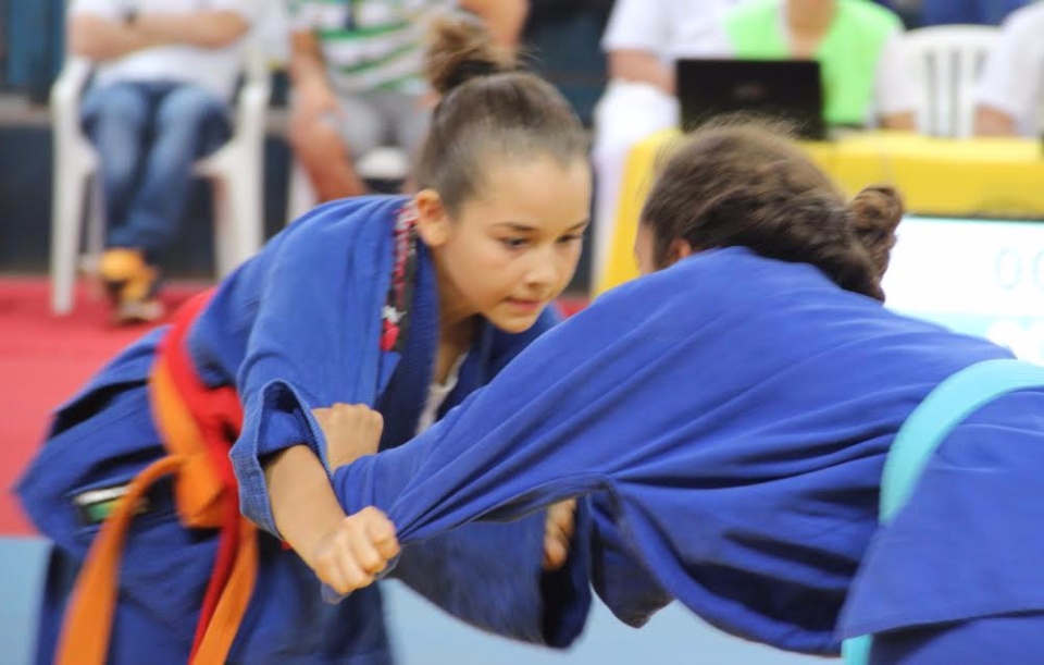 Judocas da ACJ conquistam ouro e prata no Brasileiro disputado no DF