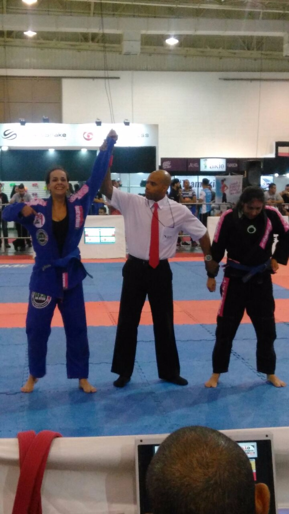 Atletas da Equipe SYON jiu jitsu de Três Lagoas conquistam Medalhas de ouro