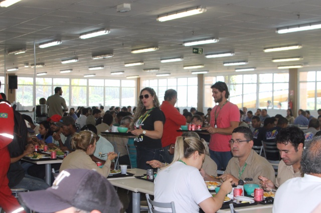 Almoço com música marca aniversário de 5 anos da Eldorado Brasil