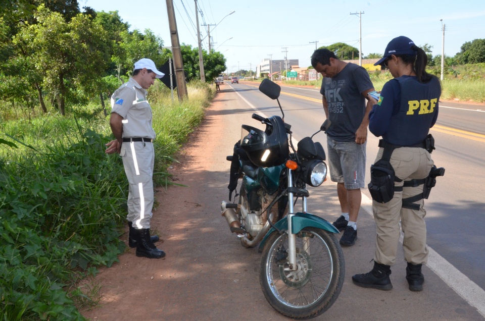 Agentes de Trânsito de Três Lagoas participam de treinamentos com PRF