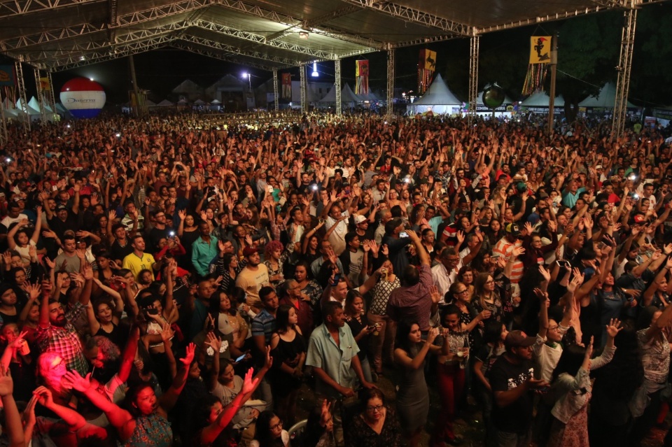 População prestigiou e aplaudiu a 30ª Festa do Folclore de Três Lagoas