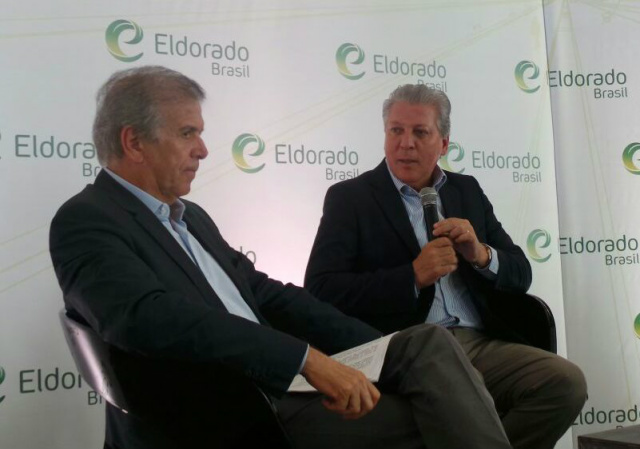 Ministro chefe da Secretaria de Portos, Edinho Araújo, e José Carlos Grubisich, presidente da Eldorado. (Foto: Ricardo Ojeda).