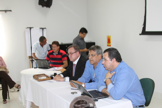 Representantes do Consórcio UFN3 estavam redutíveis em ceder às reivindicações, mas com a chegada do advogado Marcos Pinto da Cruz que vem atuando como negociador do Consórcio as conversas avançaram gradativamente (Foto: Ricardo Ojeda)  