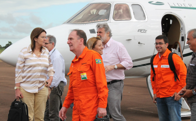 A presidente da Petrobras veio acompanhada pelo diretor de Gás e Energia, José Alcides Santoro e José Antonio de Figueiredo, diretor de Engenharia, além de assessores da empresa (Foto: Ricardo Mendes)  