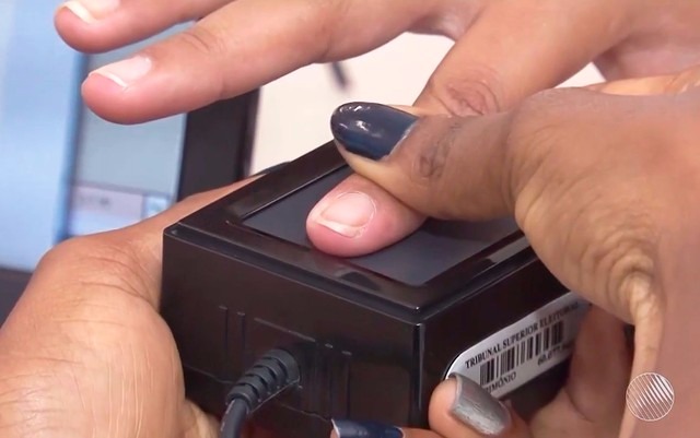 Biometria tem objetivo de tornar as eleições mais seguras (Foto: Reprodução/TV Santa Cruz)