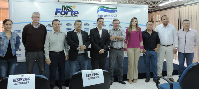 A solenidade aconteceu com assinatura do termo de posse dos novos membros do Fórum de Turismo de Mato Grosso do Sul e do Fórum de Secretários e Dirigentes do Turismo (Foto: Divulgação/Assecom)