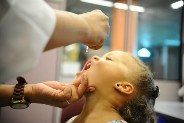 Meta da campanha é imunizar 12 milhões de crianças de 6 meses a 5 anos incompletos. (Foto: Tomaz Silva/Agência Brasil)