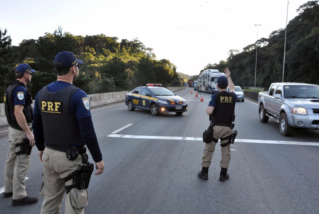 A operação nas rodovias federais do país irá até a meia-noite de segunda-feira (07). (Foto: Divulgação)
