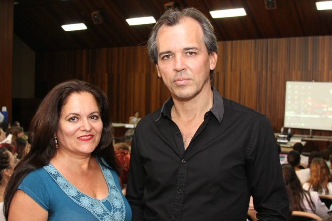 Vereador participa de Audiência sobre tratamento da leishmaniose Beto Araújo foi acompanhado da presidente do Abrigo dos Bichos Lúcia Metello (Foto: Divulgação/Assecom)