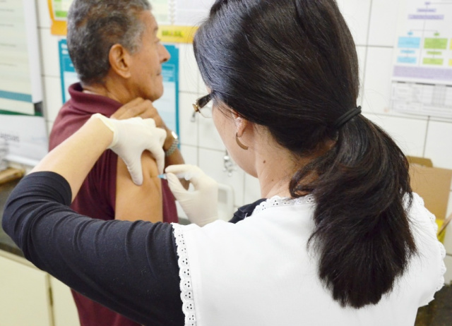 As vacinas estão disponíveis em todas as unidades de saúde, de preferência, no período da manhã, exceto, na unidade do Santo André. (Foto: Assessoria)