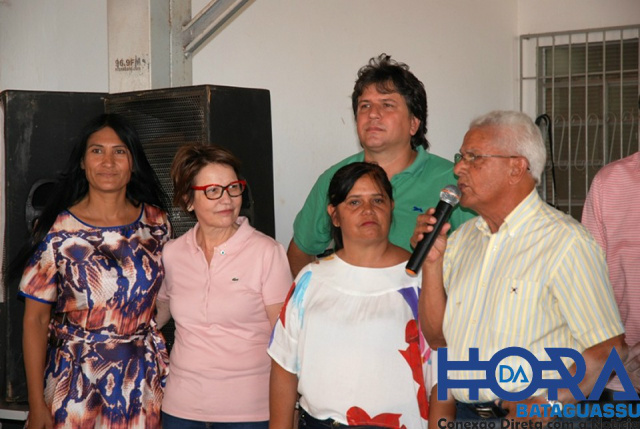 Anfitrião da festa, Ailton Cuiabano agradece a visita surpresa do governador e sua comitiva (Foto: Da Hora Bataguassu)