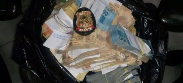 Justiça bloqueia R$ 118 milhões de investigados na Operação Lava Jato