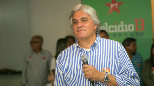 O senador Delcídio do Amaral fez sua prestação de contas da campanha para governador à Justiça Eleitoral (Foto: Divulgação)