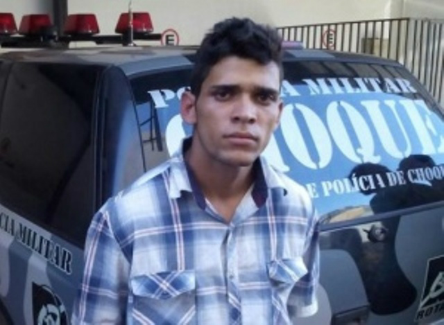 Cláudio Fernandes de Souza Júnior, 20 anos, filmou cenas de entrega dos veículos no Paraguai, mas foi preso depois (Foto: CG News)