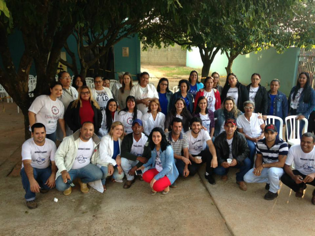 Equipe da secretaria de Saúde de Água Clara conseguiram vacinar em dois dias 7 mil pessoas (Foto: Divulgação)