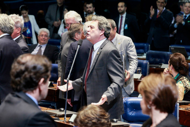 Senador Moka considerou “antidemocrática” a exclusão dos que não manifestaram apoio a Renan. (Foto: Divulgação)