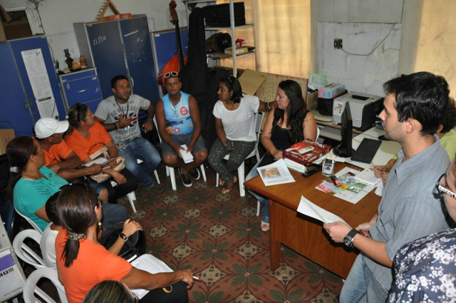 Departamento de Cultura realiza reunião com representantes das Escolas de Samba