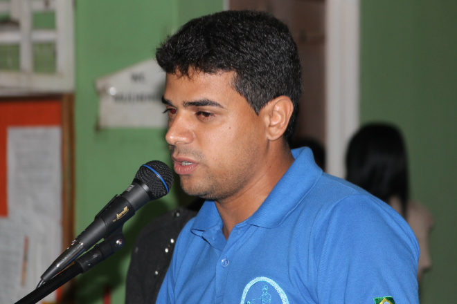 Aguimar Luiz de Souza, presidente do Sintricom, fala das conquistas salariais dos ceramistas. 
