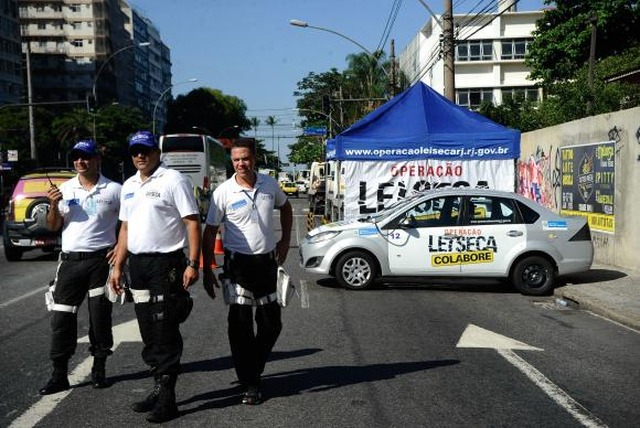 Operação Lei Seca fiscaliza motoristas no Rio. (Foto: Arquivo Agência Brasil)