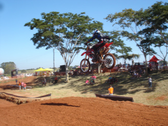 Pilotos três-lagoenses se preparam para disputar BR de Motocross em casa Vanderlei é o competidor mais experiente de Três Lagoas. Foto: Arquivo Pessoal