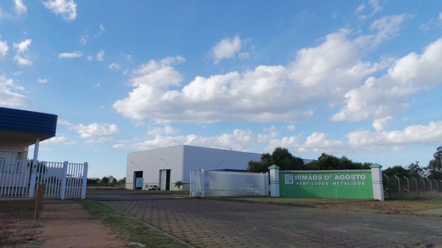 A unidade da Irmãos D'Agosto está instalada no Distrito Industrial 2 de Três Lagoas (Foto: Ricardo Ojeda)