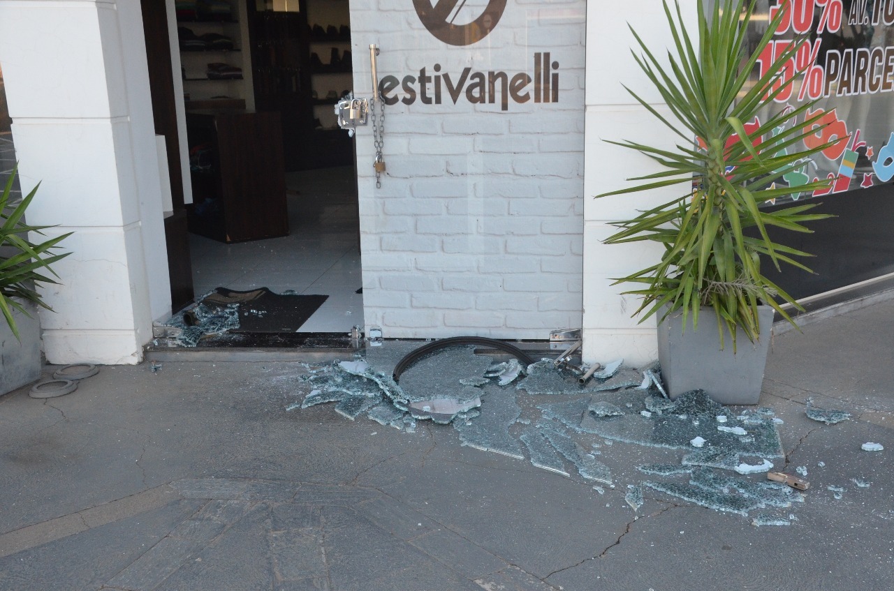 Uma das lojas furtadas, Estivanelli, fica no Centro de Três Lagoas, (Fotos: Divulgação). 