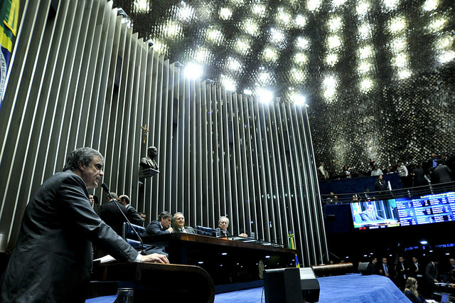 O advogado da presidente afastada Dilma Rousseff, José Eduardo Cardozo, em discurso na tribuna (Foto: Geraldo Magela/Agência Senado)