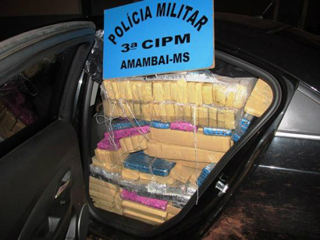 Policiais militares da 3ª CIPM apreenderam na noite dessa terça (15), a quantia 1.057,00 Kg (um mil e cinquenta e sete quilogramas) de maconha (Foto: Divulgação/Assecom)