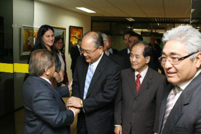 Akira Otsubo recepciona deputados da Província de Okinawa O presidente da Assembleia Legislativa de Okinawa ressaltou que o objetivo da estada em MS é conhecer e avaliar a atual conjuntura dos imigrantes e descendentes da província de Okinawa (Foto: Divulgação/Assecom)