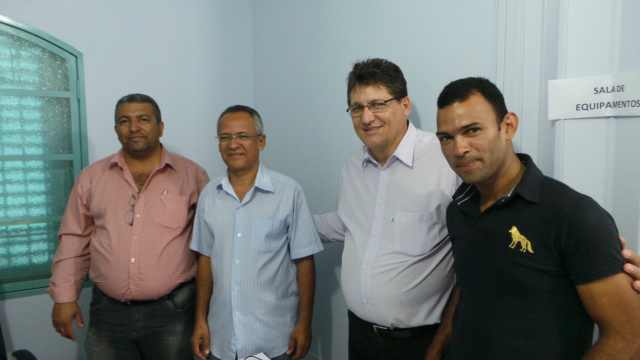 O presidente do Sintespav, Nivaldo Moreira com sua equipe que conduz a administração do Sindicato (Foto: Ricardo Ojeda) 