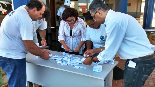 Dos 362 funcionários que votaram, 117 foram a favor da empresa e 245 contra a proposta oferecida (Foto: Divulgação)