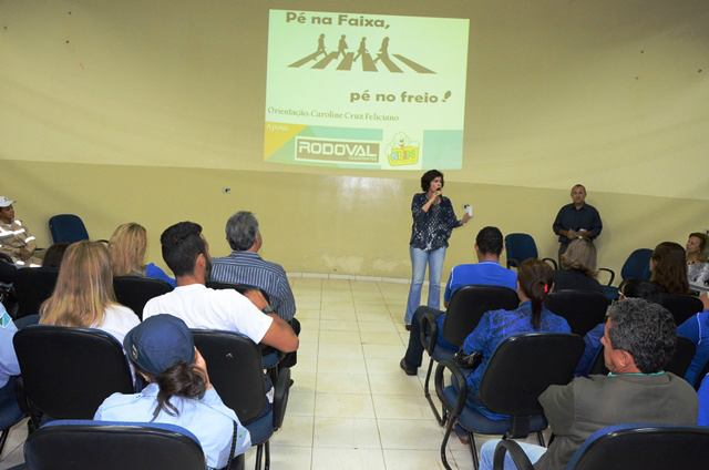A prefeita Marcia Moura prestigiou o evento e destacou a importância do projeto para os alunos presentes (Foto: Divulgação)