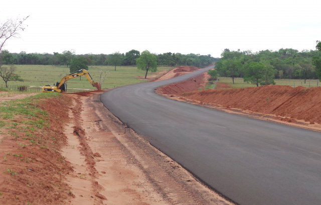A rodovia encurtará a distância entre Santa Rita e Campo Grande, além de desafogar o trânsito da BR-267 e garantir o escoamento da produção dos municípios atingidos (Foto: Ricardo Ojeda)