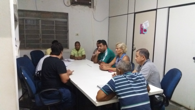 A decisão foi informada aos representantes das quatro escolas de samba de Três Lagoas, na noite de sexta-feira, 17, no Departamento de Cultura. (foto: Assessoria)