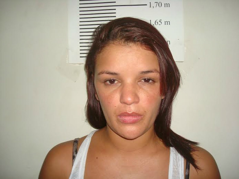 Josiane foi capturada pela PF quando estava em uma casa de prostituição em Três lagoas (Foto: Divulgação)